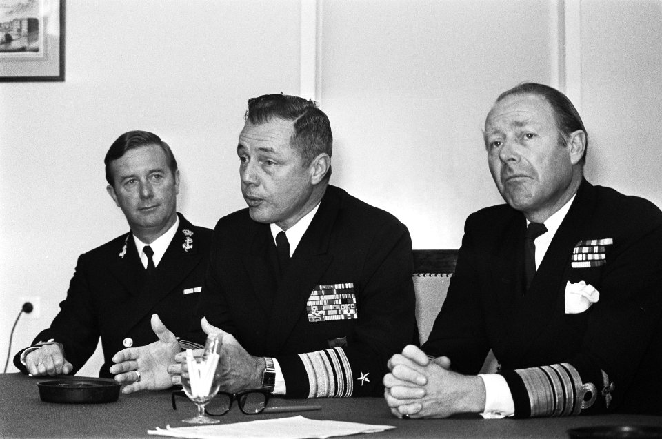 Persconferentie door bevelhebbers maritime NATO-oefening Teamwerk 76 , in Amst, Bestanddeelnr 928-8085