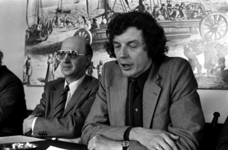 Persconferentie in Den Haag van NVV en NKV over federatie NVV-voorzitter Kok en, Bestanddeelnr 927-1068