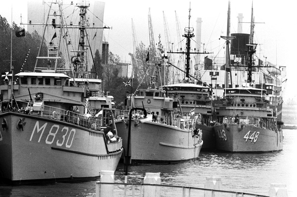 Permanent vlootverbanden NAVO in Rotterdam schepen in Rotterdam, Bestanddeelnr 929-9573