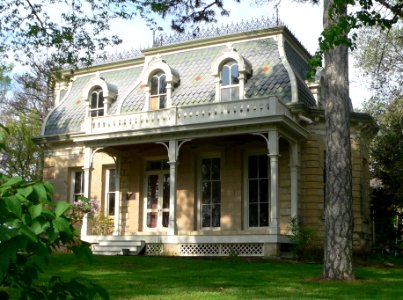 Perry Hutchinson house (Marysville KS) from NE 1