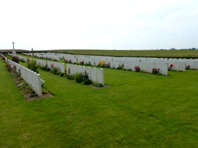 Pernes (Pas-de-Calais, Fr) Pernes British Cemetery (03)