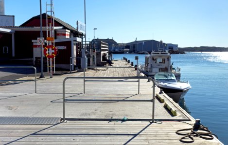 Petrol station for boats on Gullmarskajen 3 photo