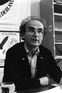 Persconferentie IKV over stemadvies ( Den Haag ) voorzitter Ben ter Veer (koppe, Bestanddeelnr 932-2844