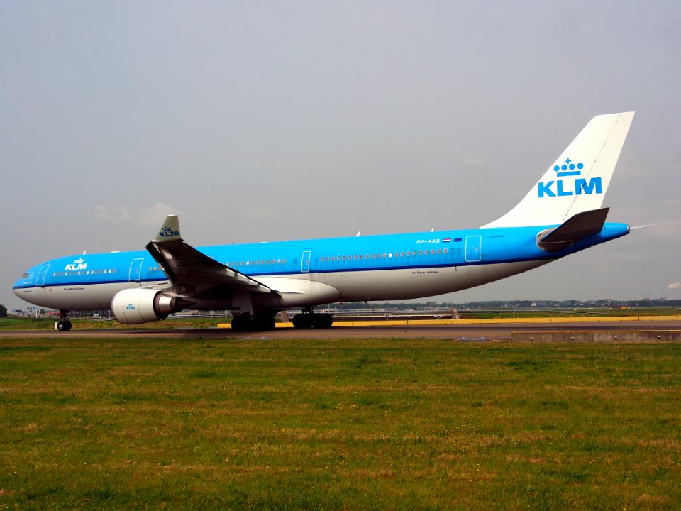 PH-AKB KLM Royal Dutch Airlines Airbus A330-303, 14 july 2013 pic4