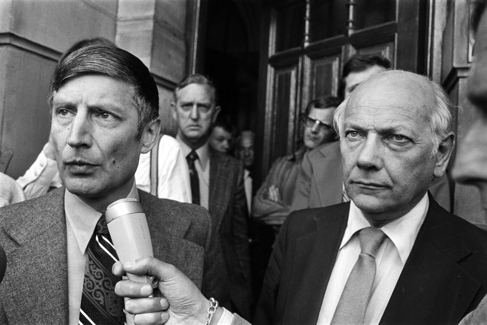 Persconferentie Den Uyl en Van Agt voor crisiscentrum in Den Haag Van Agt en D, Bestanddeelnr 929-1994