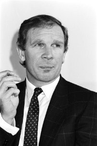 Persconferentie Feyenoord in verband met aanstellen nieuwe trainer Hans Kraay bi, Bestanddeelnr 931-9387