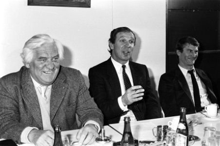 Persconferentie Feyenoord ivm aanstellen nieuwe trainer Hans Kraay bij Feyenoord, Bestanddeelnr 931-9385