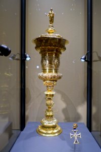 Petruspokal from the Deutschordenskommende Muhlheim und Munster, by Linhard Bauer, Strassburg, 1569, gilt silver, niello - Hessisches Landesmuseum Darmstadt - Darmstadt, Germany - DSC00388