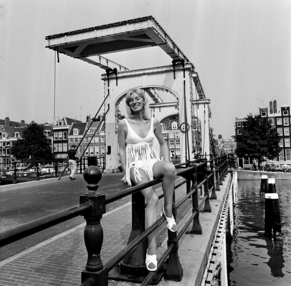 Perron van Schiphol-spoorlijn, Bestanddeelnr 926-6392
