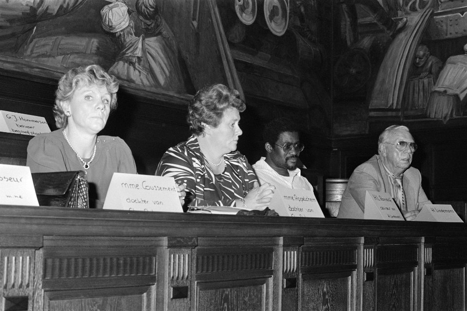 Persconferentie i.v.m. openen graf King Kong (Christiaan Lindemans) morgen in Ro, Bestanddeelnr 933-6880