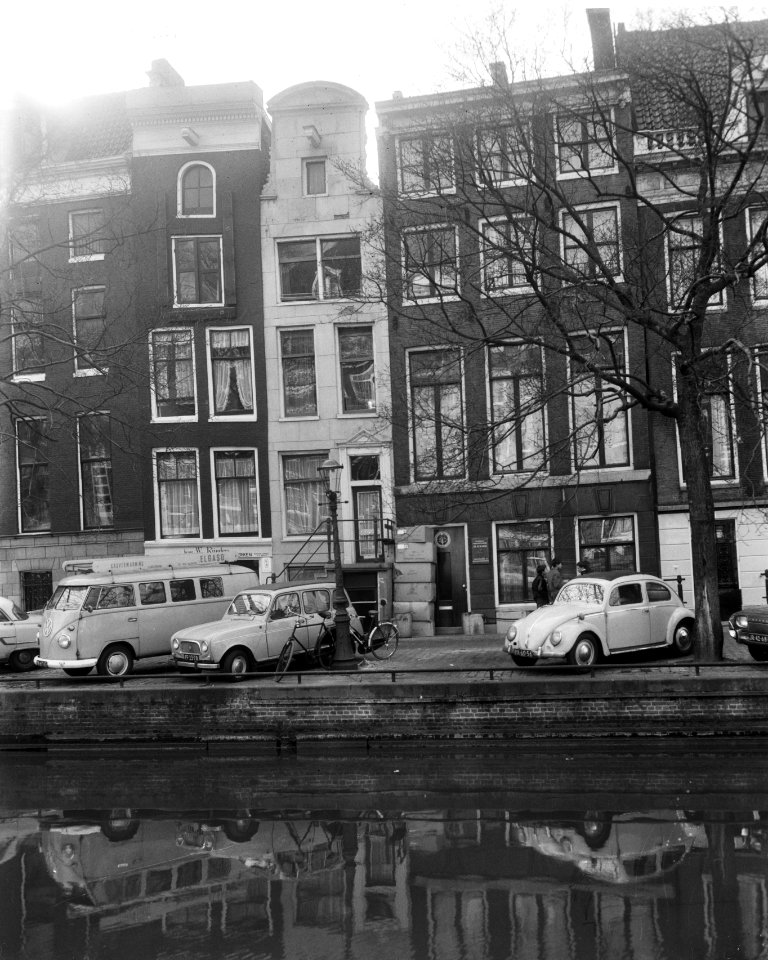 Persconferentie in gebouw aan Prinsengracht 820, Bestanddeelnr 918-9433