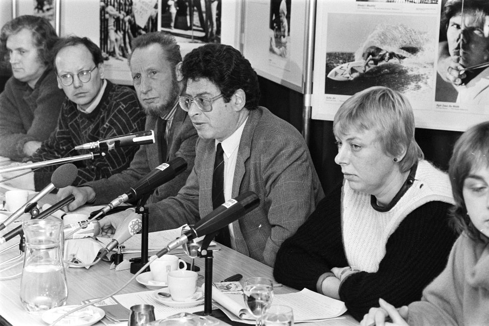 Persconferentie burgemeester en wethouders Amsterdam over drugsbeleid weth.Etty, Bestanddeelnr 932-8152