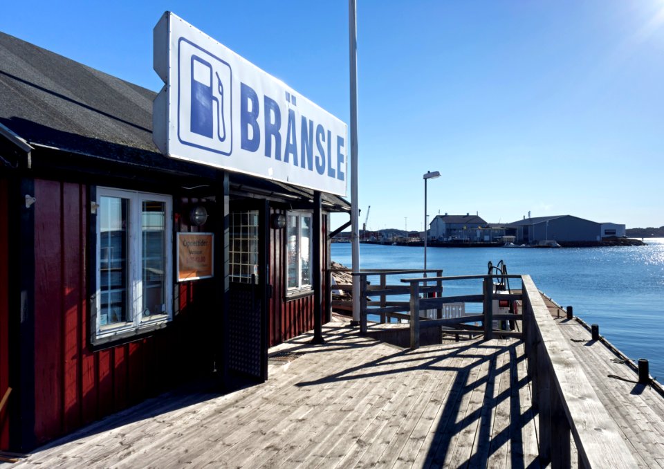 Petrol station for boats on Gullmarskajen 1