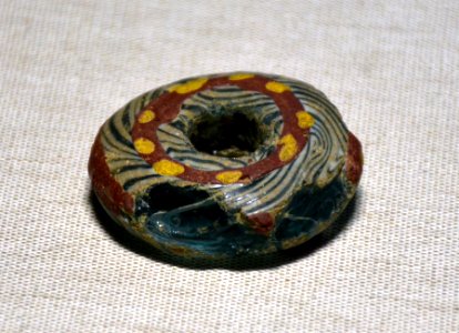 Perle Verre Epoque mérovingienne Metz 29012017