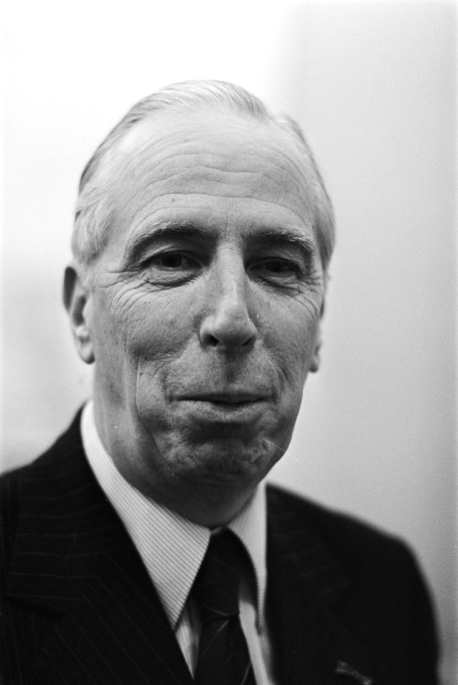 Persconferentie E G Stijkel , voorzitter Kamer van Koophandel Amsterdam (kop), Bestanddeelnr 929-5078