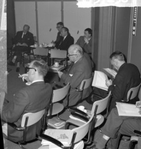 Persconferentie Emile Roche in gebouw Voorl Europese Gemeenschappen te Den Haag, Bestanddeelnr 915-7256