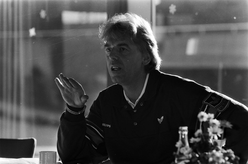 Persconferentie bondscoach Leo Beenhakker, Bestanddeelnr 933-4867