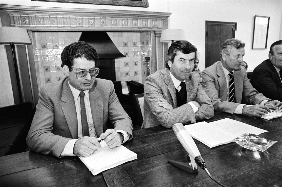 Persconferentie door de informateurs Van Thijn , Lubbers De Koning (v.l.n.r.) ov, Bestanddeelnr 931-5960