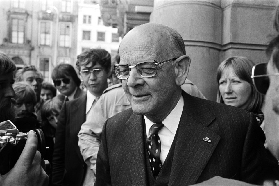 Persconferentie Den Uyl en Van Agt voor crisiscentrum in Den Haag minister De , Bestanddeelnr 929-1996