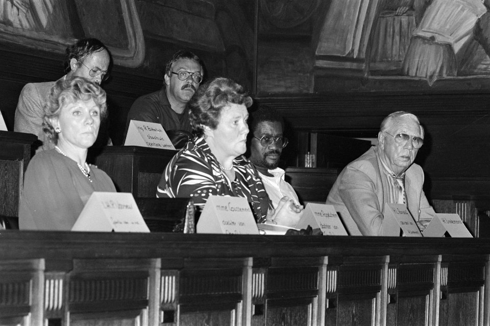 Persconferentie i.v.m. openen graf King Kong (Christiaan Lindemans) morgen in Ro, Bestanddeelnr 933-6878
