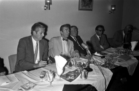 Persconferentie AVRO, Hilversum, Bestanddeelnr 924-9091