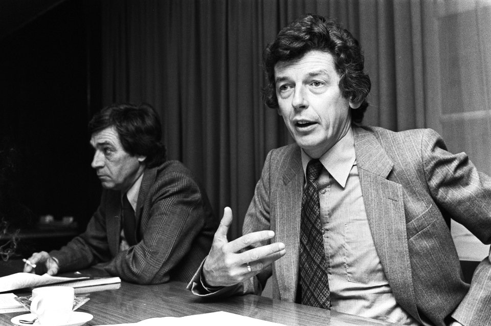 Persconferentie FNV over Bestek81 in Den Haag FNV-voorzitter Kok (r) en Fran, Bestanddeelnr 929-9004