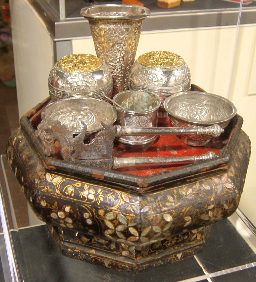 Peranakan tempat sireh, wood, mother of pearl, silver and gold plating