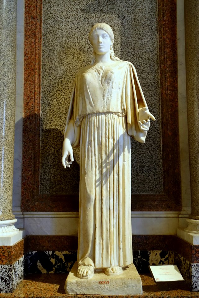 Peplofora, Neo-Attic, 50 BC to 50 AD, marble - Galleria Borghese - Rome, Italy - DSC04821