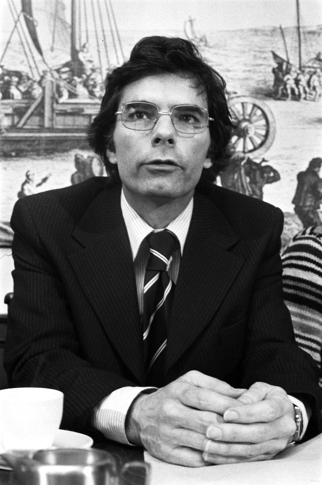 Persconferentie ex-CIA-agent Philip Agee in verband met uitwijzing uit Nederland, Bestanddeelnr 929-4885