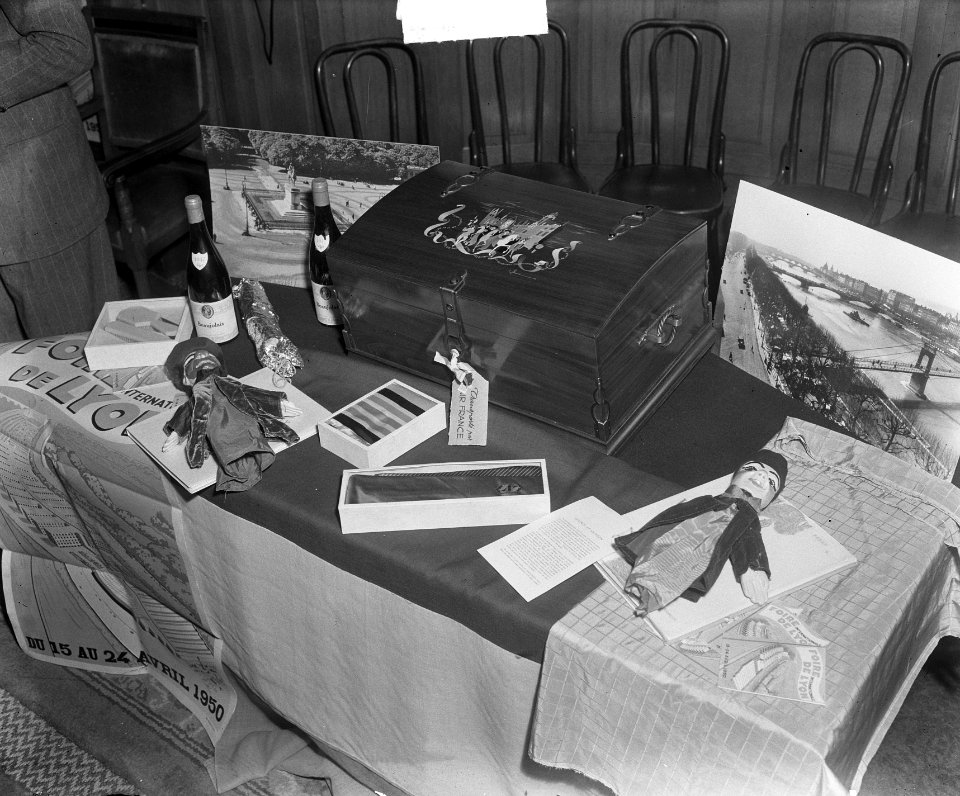 Persconferentie Consul Generaal van Frankrijk voor Forie de Lym, Bestanddeelnr 903-9005