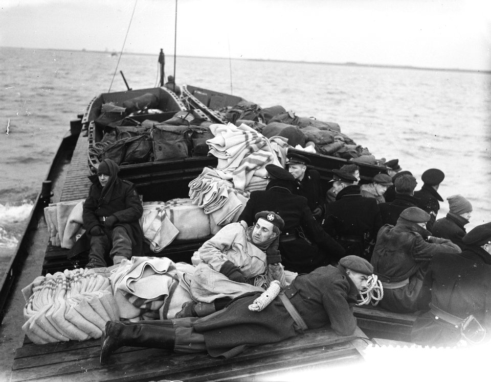 Per Animo naar Stavenisse (aan boord), Bestanddeelnr 905-5285