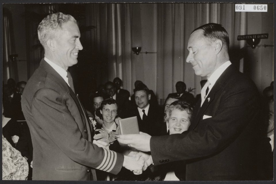 Penningen, piloten, KLM, Kooper,HAA, Aler,IA, Kooper,mw, Bestanddeelnr 091-0650