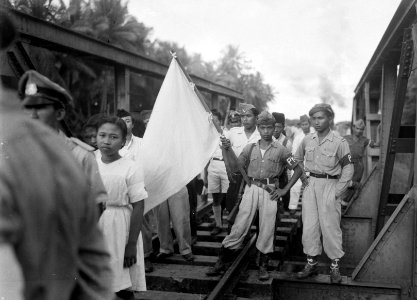 Per extra trein werden gezinnen van TNI-militairen naar Gombong vervoerd en alda, Bestanddeelnr 13561
