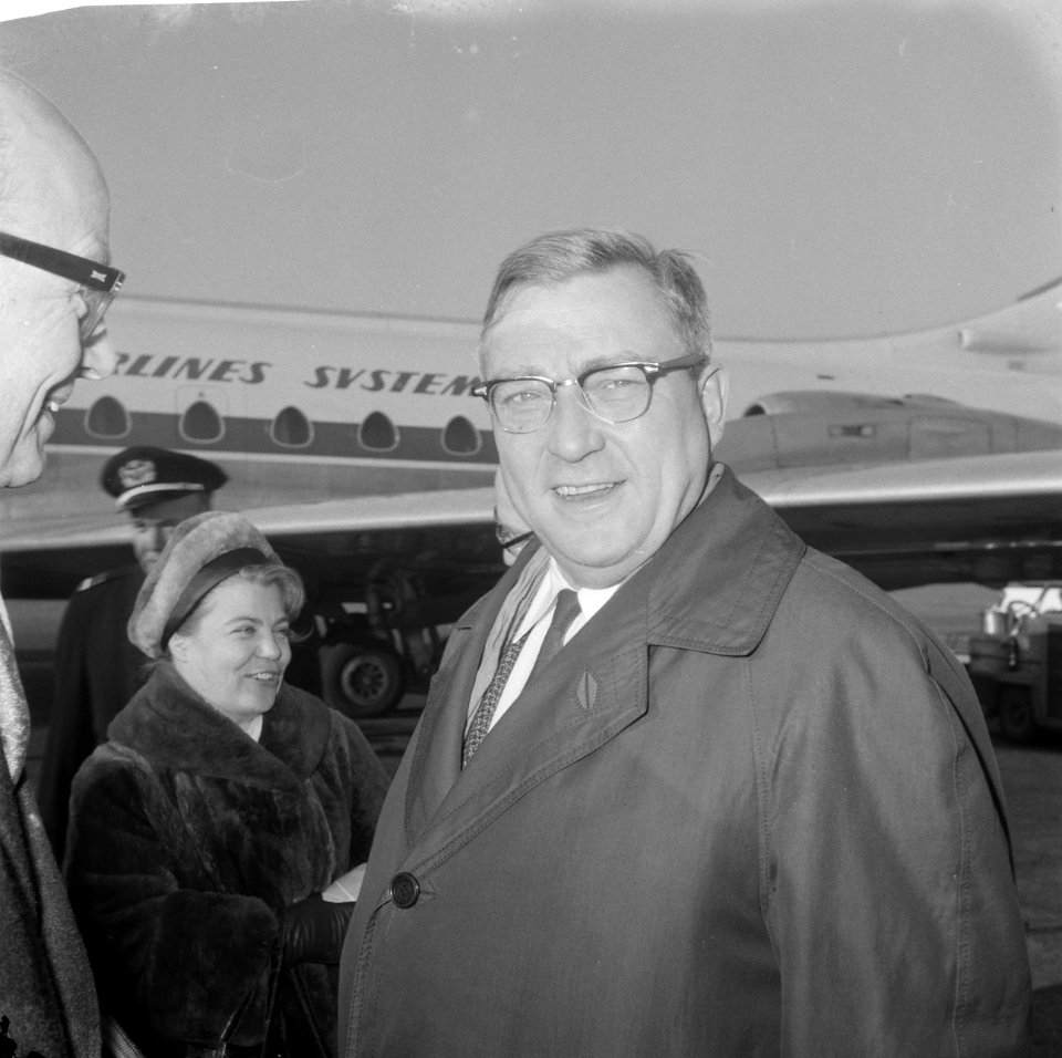Per Stahl , president Lions International , op Schiphol, Bestanddeelnr 913-4605