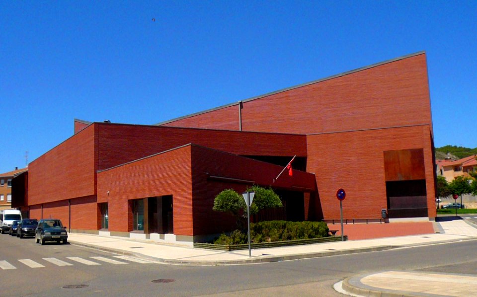 Peralta - Casa de Cultura (Biblioteca y Auditorio) 1