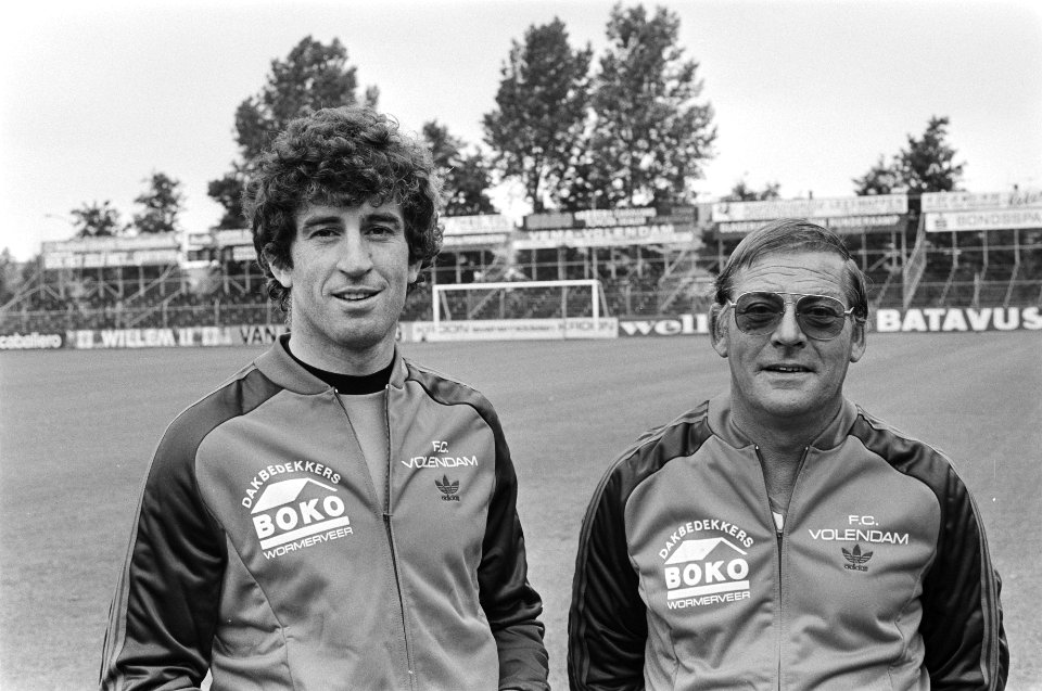 Persbijeenkomst FC Volendam Frank Kramer (l) met trainer Dick Maurer, Bestanddeelnr 931-5937
