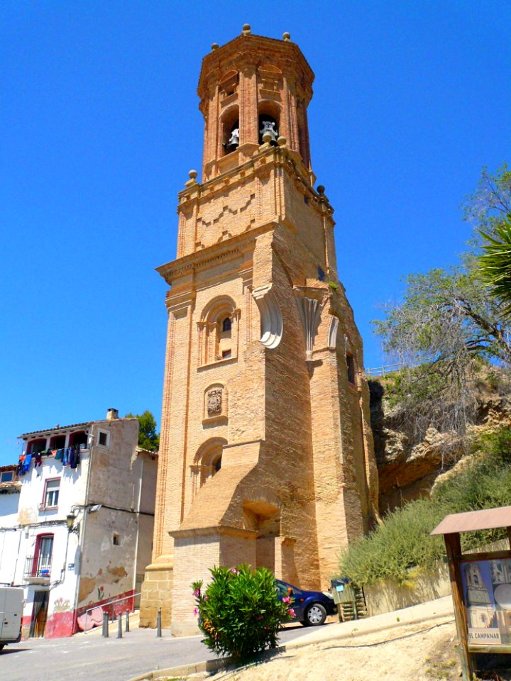 Peralta - Torre de la antigua Iglesia de San Juan Evangelista 03