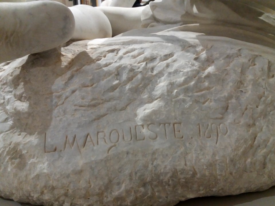 Persée et la Gorgone (Marqueste) - Inscription L. MARQUESTE 1890