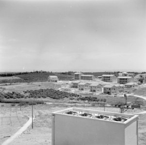 Peroneelswoningen bij het Weizmann institute of science te Rehovot (Rechowoth), Bestanddeelnr 255-1596