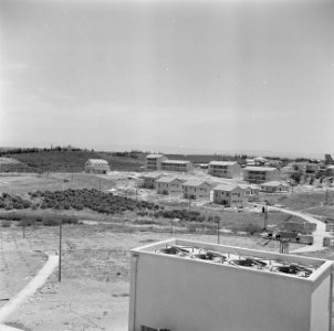Peroneelswoningen bij het Weizmann institute of science te Rehovot (Rechowoth), Bestanddeelnr 255-1595