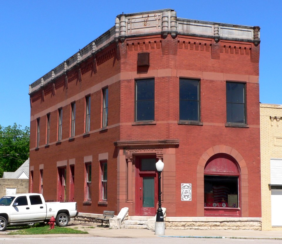 People's State Bank (Diller) from SE 2