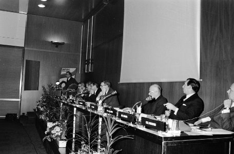 Persconferentie over Autotentoonstelling RAI, Amsterdam, Bestanddeelnr 924-2053