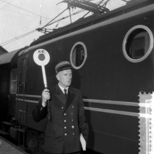 Perronchef Coppens van het Centraal Station, Bestanddeelnr 908-9319