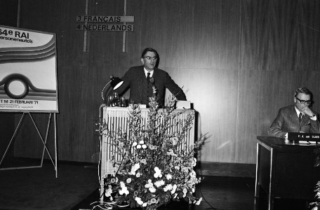Persconferentie over Autotentoonstelling RAI, Amsterdam, Bestanddeelnr 924-2055