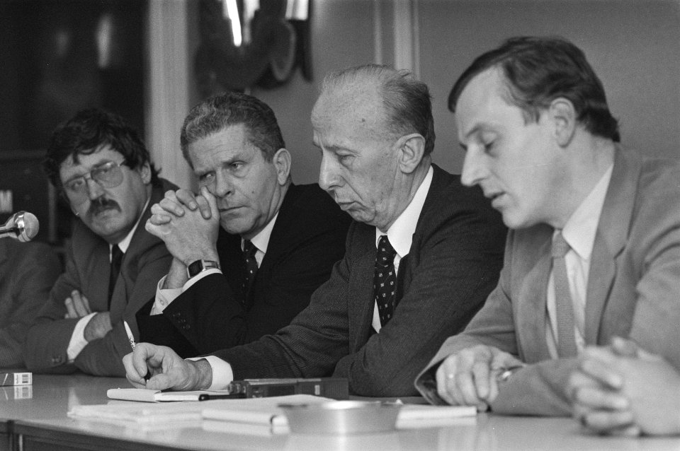Persconferentie n.a.v. de schietpartij in Rotterdam waarbij agent gedood en een , Bestanddeelnr 933-2233