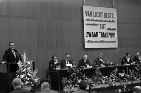 Persconferentie over 59e tentoonstelling van bedrijfsauto in RAI Amsterdam. Over, Bestanddeelnr 923-1620