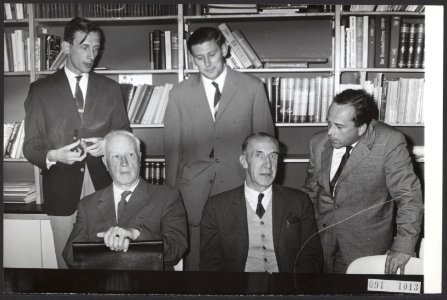 Persconferenties, congressen, godsdiensten, Cramer, A.W., Goudsever, J. van, Hoe, Bestanddeelnr 091-1013