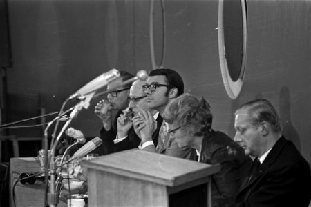 Persconferentie Nederlandse bisschoppen, Utrecht over Landelijk Pastorale Raad …, Bestanddeelnr 924-8784
