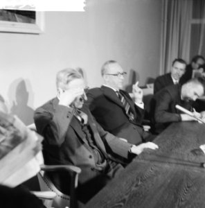 Persconferentie met De Quay inzake Nieuw-Guinea, Bestanddeelnr 913-6447