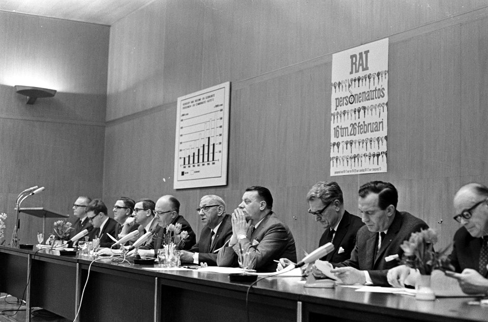 Persconferentie over automobieltentoonstelling in de RAI, Bestanddeelnr 920-0370
